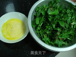 荠菜蛋花汤的做法步骤：2