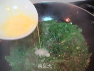 荠菜蛋花汤的做法步骤：2