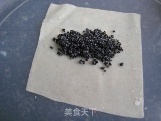 黑芝麻蒸饺的做法步骤：3