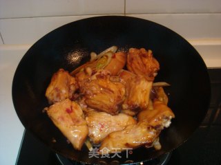 胶原蛋白之麻辣猪手的做法步骤：2