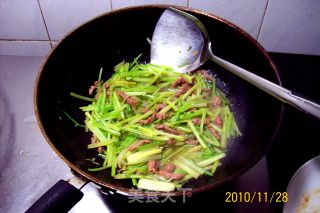 蚝油牛肉炒芹菜的做法步骤：8