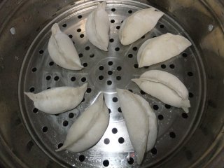 冬瓜肉馅蒸饺的做法步骤：2