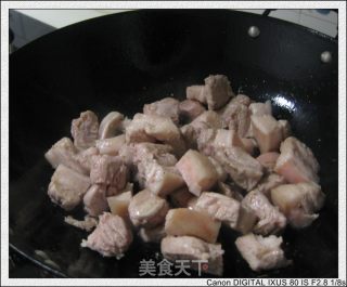茨菰五花肉的做法步骤：2