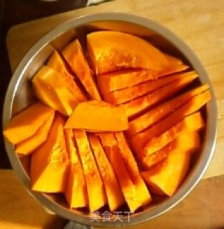清蒸南瓜~的做法步骤：2