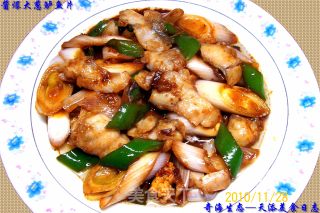 【鲈鱼精典吃法】---《酱爆大葱鲈鱼片》河鲜餐的做法步骤：13