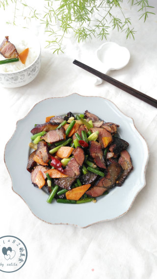 蒜薹炒腊肉的做法