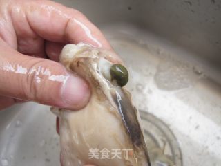 茨菇木耳炖河蚌的做法步骤：2