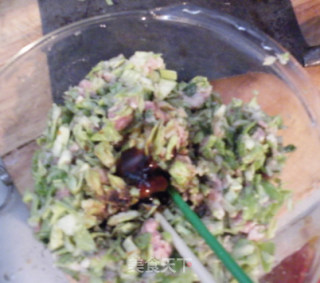 甘蓝肉馅饼的做法步骤：2