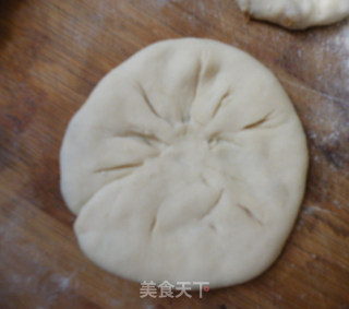 甘蓝肉馅饼的做法步骤：2