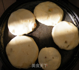甘蓝肉馅饼的做法步骤：2