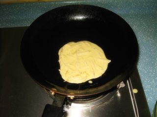 豆芽鸡蛋饼的做法步骤：2