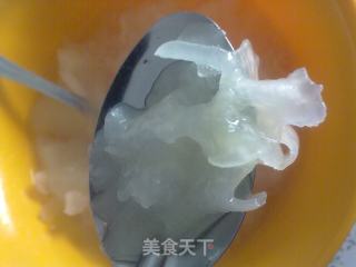 银耳雪梨水的做法步骤：4