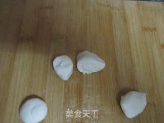 荠菜饺子的做法步骤：2