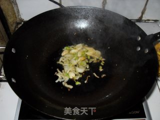 韭菜炒豆腐的做法步骤：2