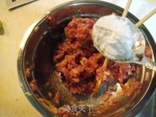 香菇白菜汆丸子的做法步骤：3