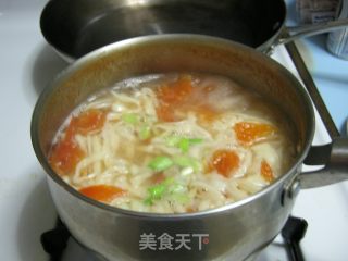 西红柿鸡蛋手擀面的做法步骤：2