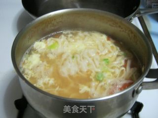 西红柿鸡蛋手擀面的做法步骤：2