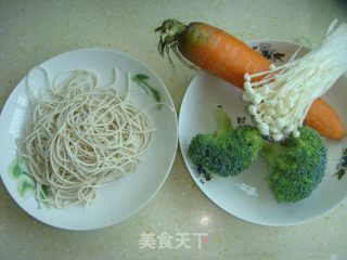 红烧牛筋面的做法步骤：5