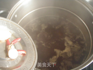 让人食指大动的下酒菜--卤猪耳朵的做法步骤：4