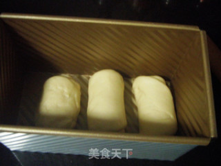 软的跟婴儿皮肤一样的--北海道吐司的做法步骤：5
