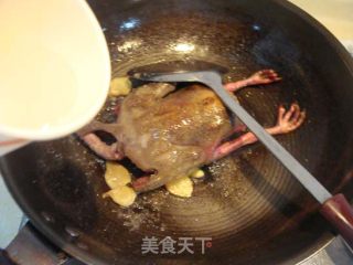 三杯乳鸽彩蔬饭的做法步骤：3