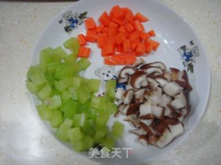 三杯乳鸽彩蔬饭的做法步骤：3