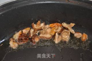 海鲜炒粉干的做法步骤：8