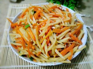 醋溜土豆丝的做法