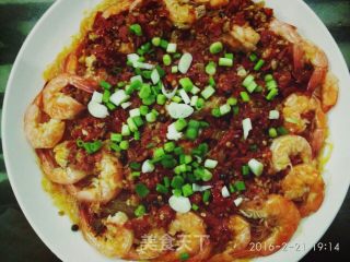 剁椒蒜蓉蒸虾粉丝的做法