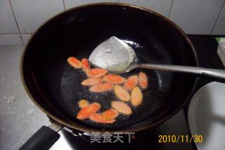 【飞禽美味精典】《萝卜大葱炒乳鸽》的做法步骤：7