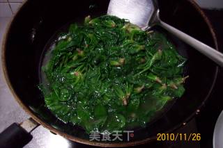 清水油盐炒菠菜的做法步骤：7