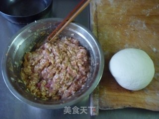 梅花饺子的做法步骤：4