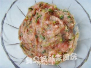 牛肉馄饨及4种包法的做法步骤：3