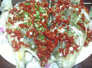 剁椒胖鱼头的做法