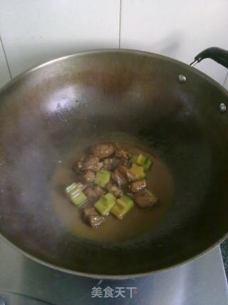 养眼开胃套餐（咖喱排骨浇饭and酸辣花菜)的做法步骤：6