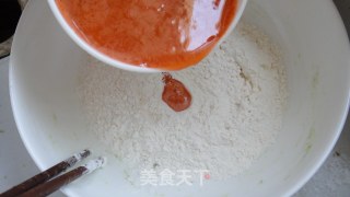 绚丽多姿的酸菜饺子的做法步骤：7