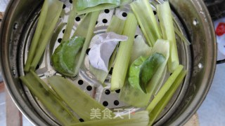 绚丽多姿的酸菜饺子的做法步骤：7