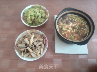 肉丸鸡蛋汤的做法