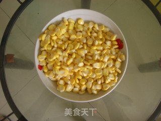 “红黄绿”炒猪肚的做法步骤：2