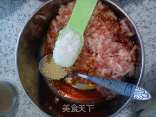 韭菜盒子的做法步骤：2