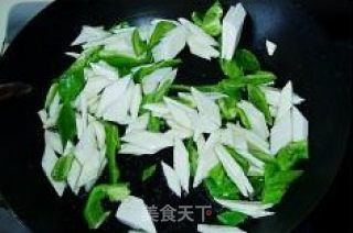 酱爆茭白盖浇饭的做法步骤：2