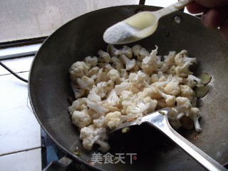 酸辣菜花的做法步骤：2