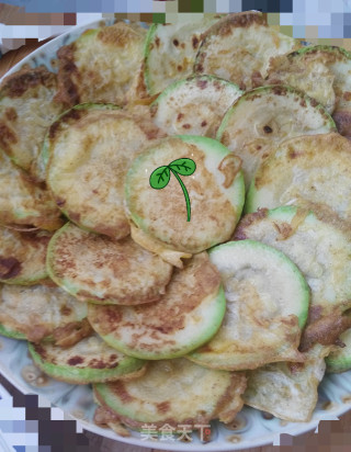 鸡蛋煎西葫芦饼的做法