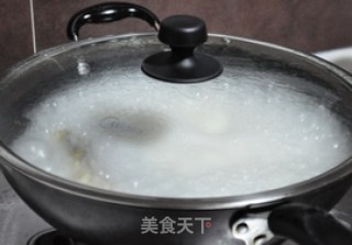 鲫鱼荷包蛋萝卜丝汤的做法步骤：2