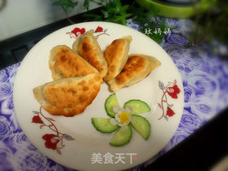 韭菜木耳酥饺的做法