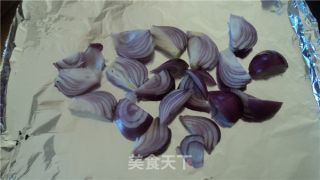 烤黑椒鸡腿肉的做法步骤：2