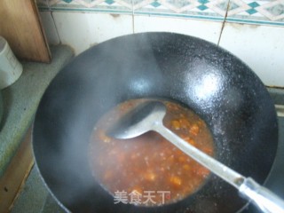 秘制酱汁烧阳干鲫鱼的做法步骤：2