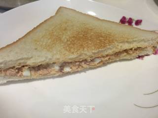 吞拿鱼三文治的做法