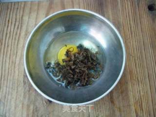 平凡．爱的味道—梅干菜炒鸡蛋的做法步骤：4