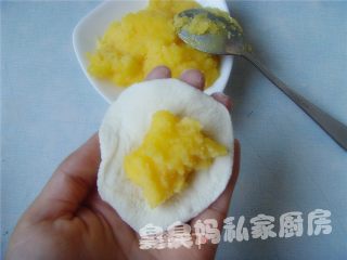 奶黄包的做法步骤：2